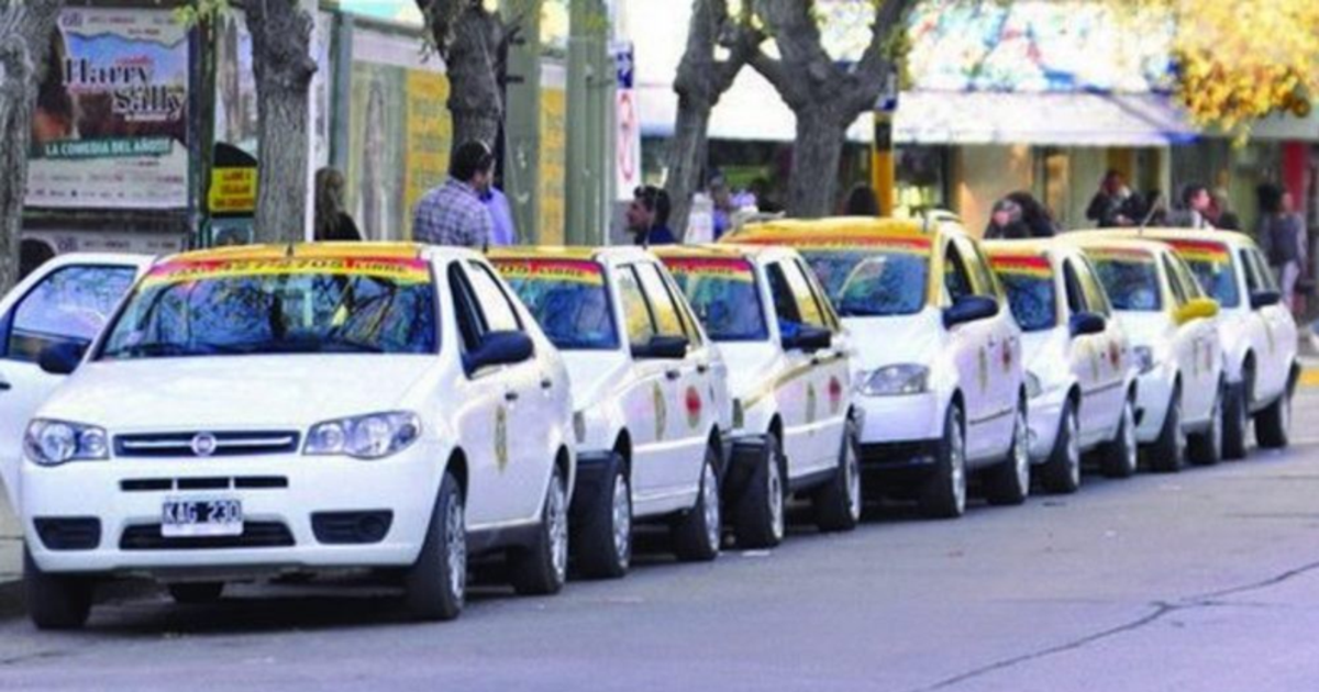 Taxistas valoran la nueva reglamentación de la Ley de Transporte en San Juan, pero advierten sobre dudas: qué dijeron