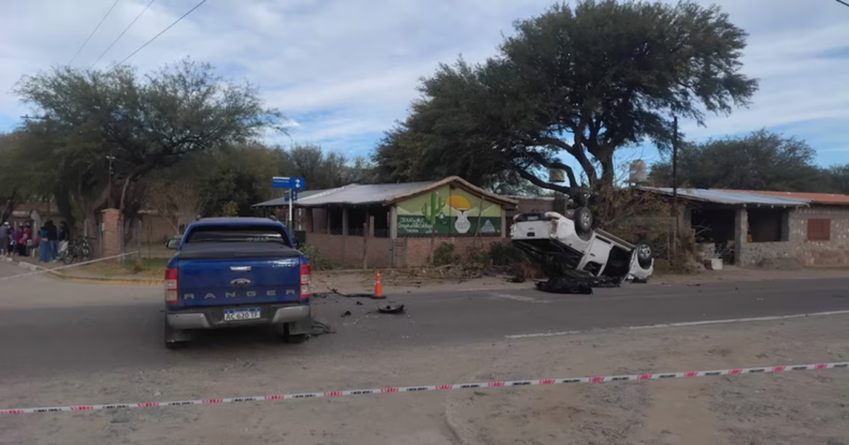 Huían de Gendarmería llevando hojas de coca; chocaron y mataron a dos personas