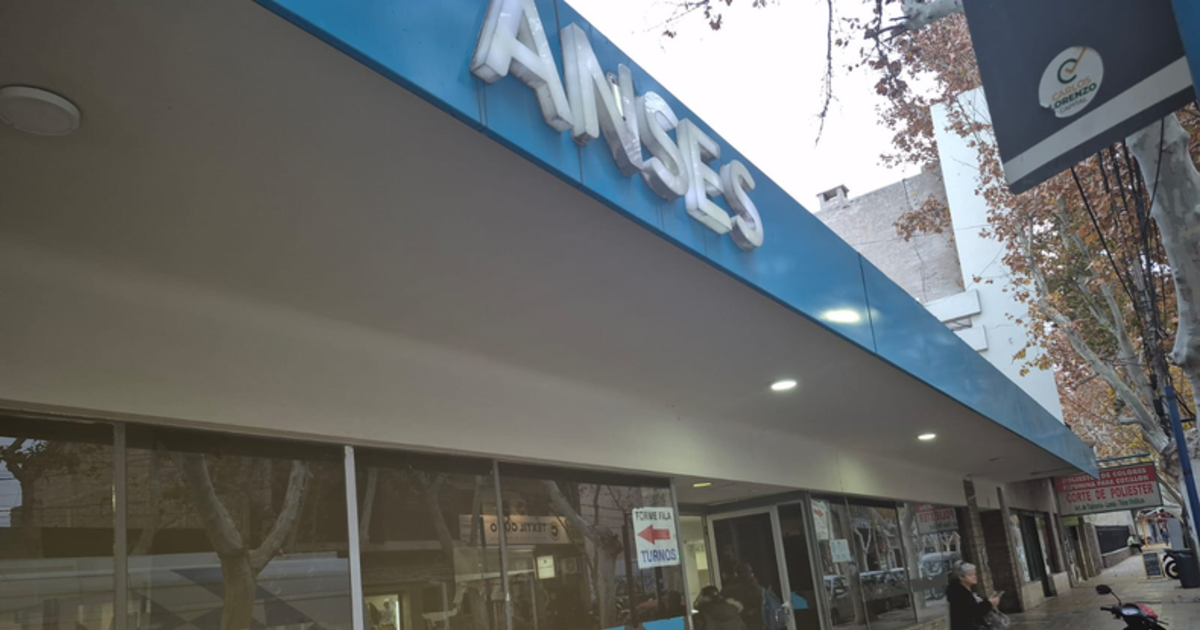 Jubilados cobran más en junio: fechas del aguinaldo y bono