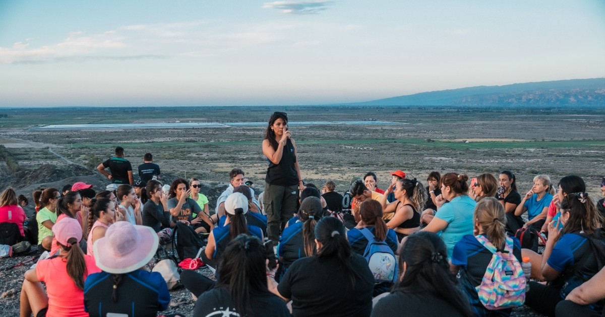 Cómo participar de una Merienda consciente de bienestar, en un cerro a 20 km de la Capital