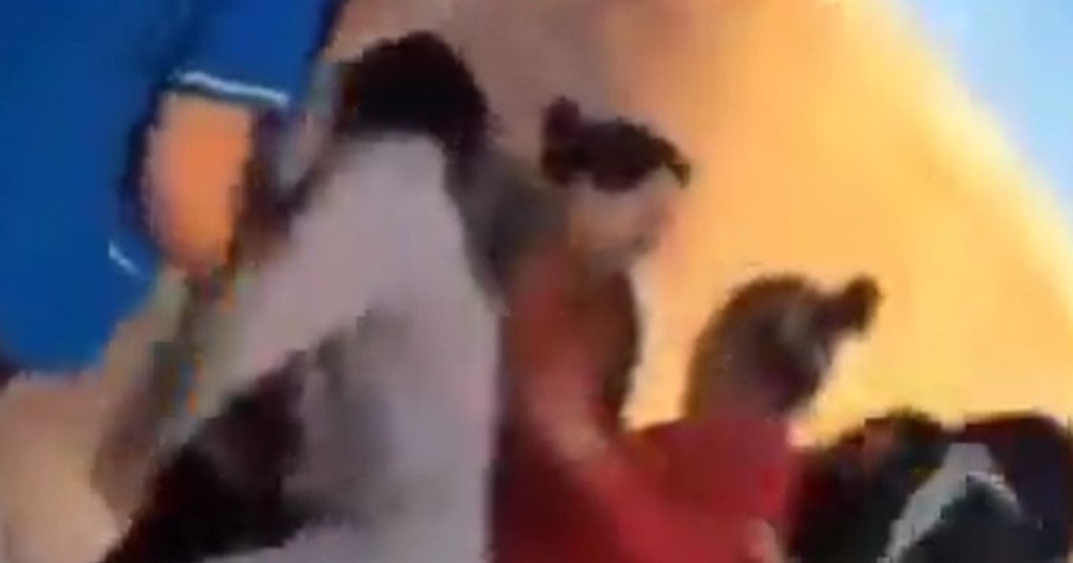 En La Bebida filmaron una feroz pelea entre mujeres