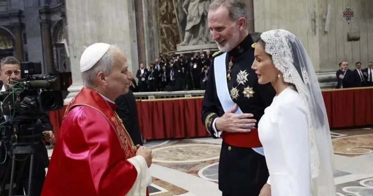 El gesto de un Rey para un papa: Mirá cómo volvió de España al Vaticano Leon XIV