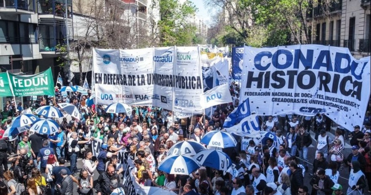 CONADU Histórica rechazó la oferta salarial y ratificó el paro universitario