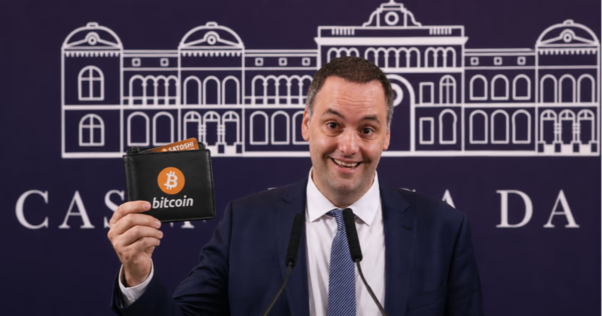 La fortuna cripto de Adorni: cuánto valen hoy sus Bitcoin y qué sueldo hace falta para comprarlos