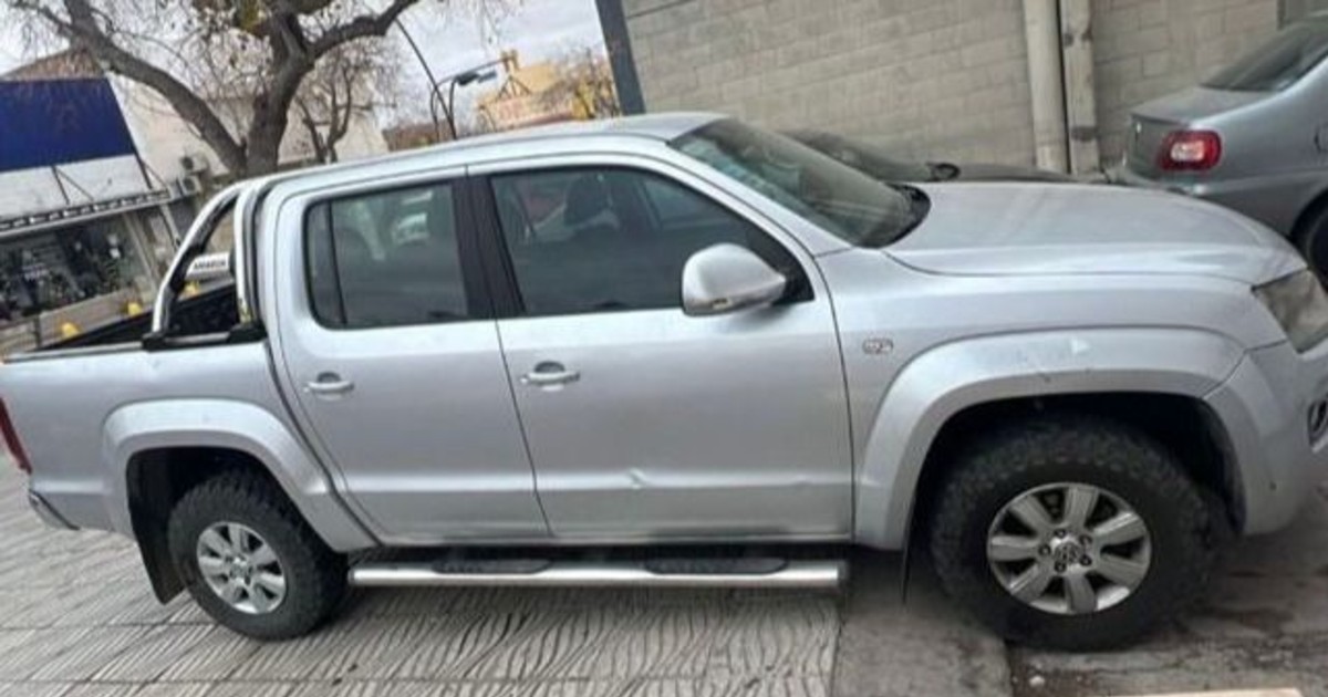 Cayó una banda acusada de saquear comercios en Sarmiento y Rawson: cinco detenidos y una camioneta secuestrada