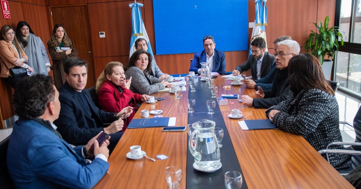 Un histórico radical, un exdiputado y el padre Paquito, entre los distinguidos por Diputados este 2026