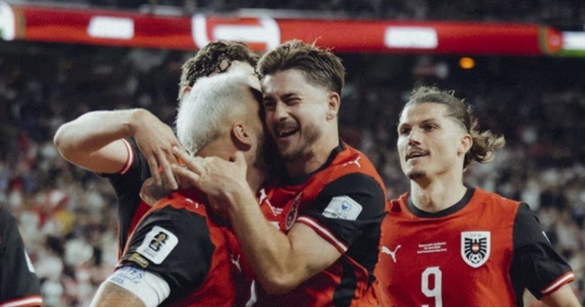 Austria debutó con una trabajada victoria por 3-1 ante Jordania