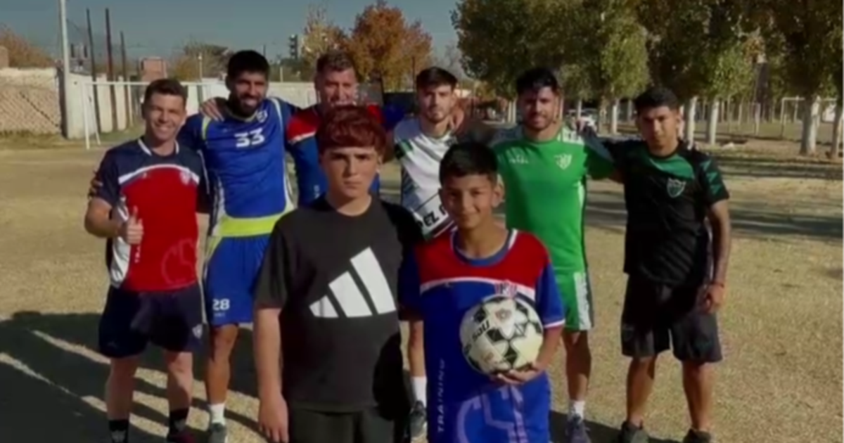 "En este Mundial disfrutamos lo que nos une": el picadito viral que reunió a todo el fútbol sanjuanino en la cantina de Peñarol