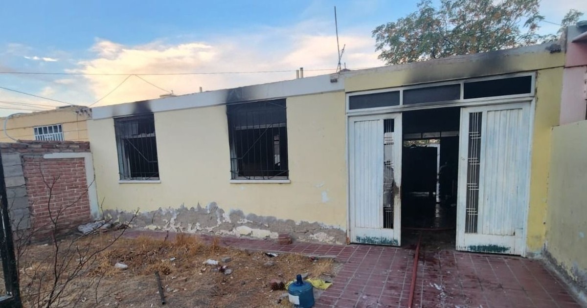 Prendieron fuego la casa de un hombre detenido por el robo de un celular en Rawson