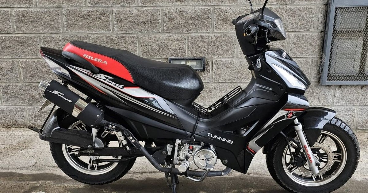 Investigan el hurto de una moto en Villa Calandria: estaba en el patio con la llave colocada