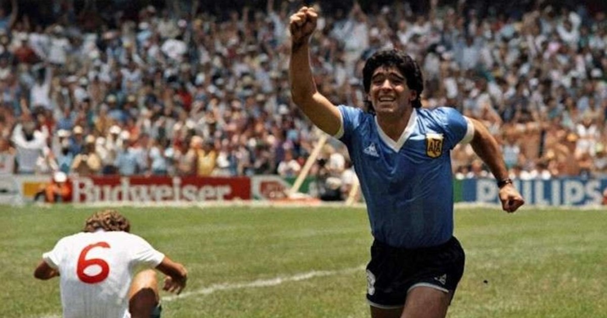 A 40 años de la obra máxima de Maradona ante Inglaterra: la mano de Dios y un baile eterno