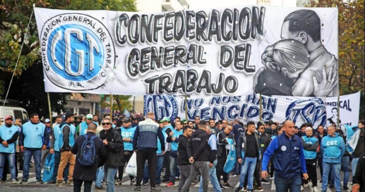 La CGT adelantó un paro conjunto con las dos CTA, pero aún no hay fecha