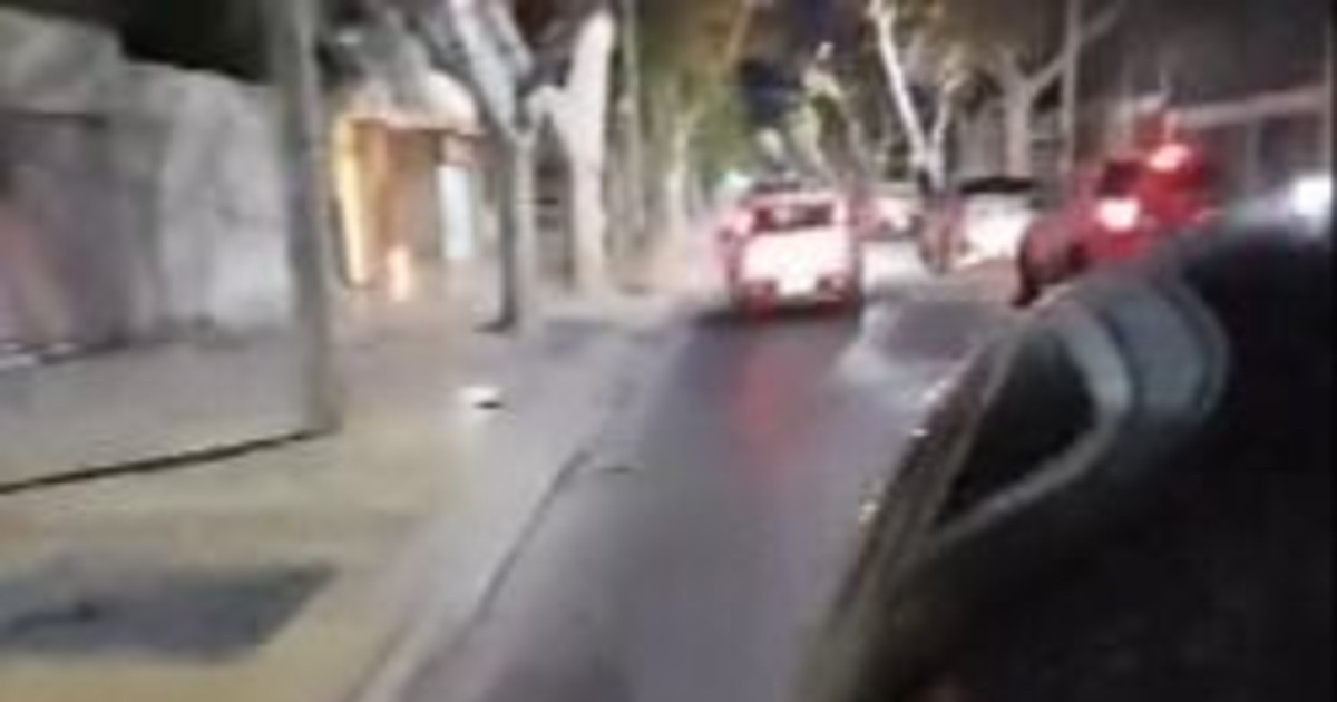 Su Uber moto vio a su novia con otro hombre y se hizo viral: el video