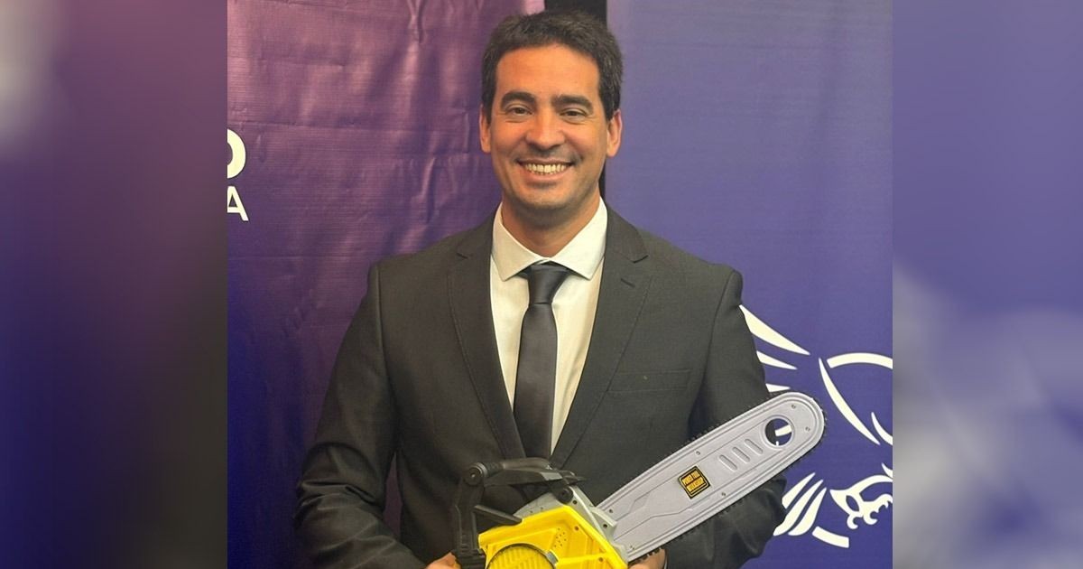 El nuevo vocero presidencial ya pronunció sus primera disculpas: "Una frase poco feliz"