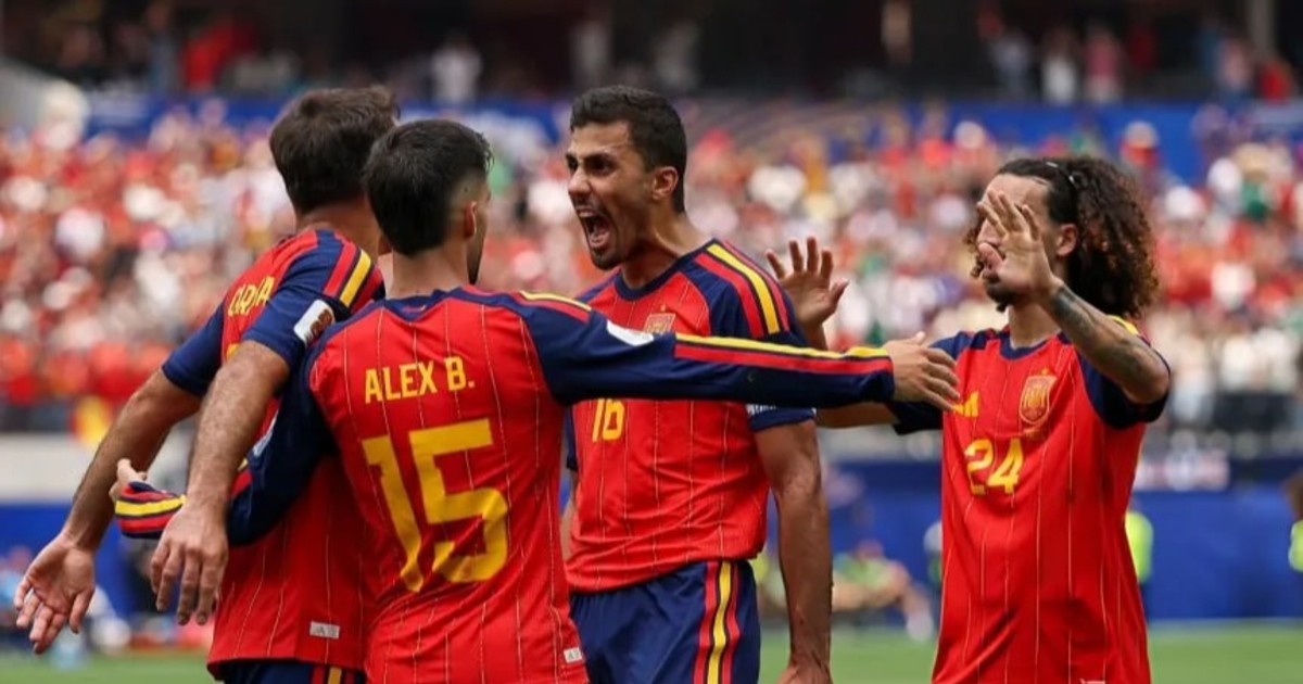 España goleó a Austria y sacó boleto a los octavos de final del Mundial