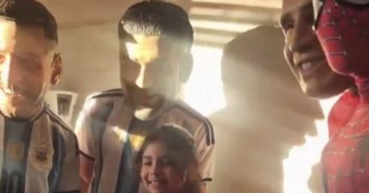 "Messi", el "Dibu" y "De Paul" visitaron un hospital sanjuanino previo al partido con Cabo Verde
