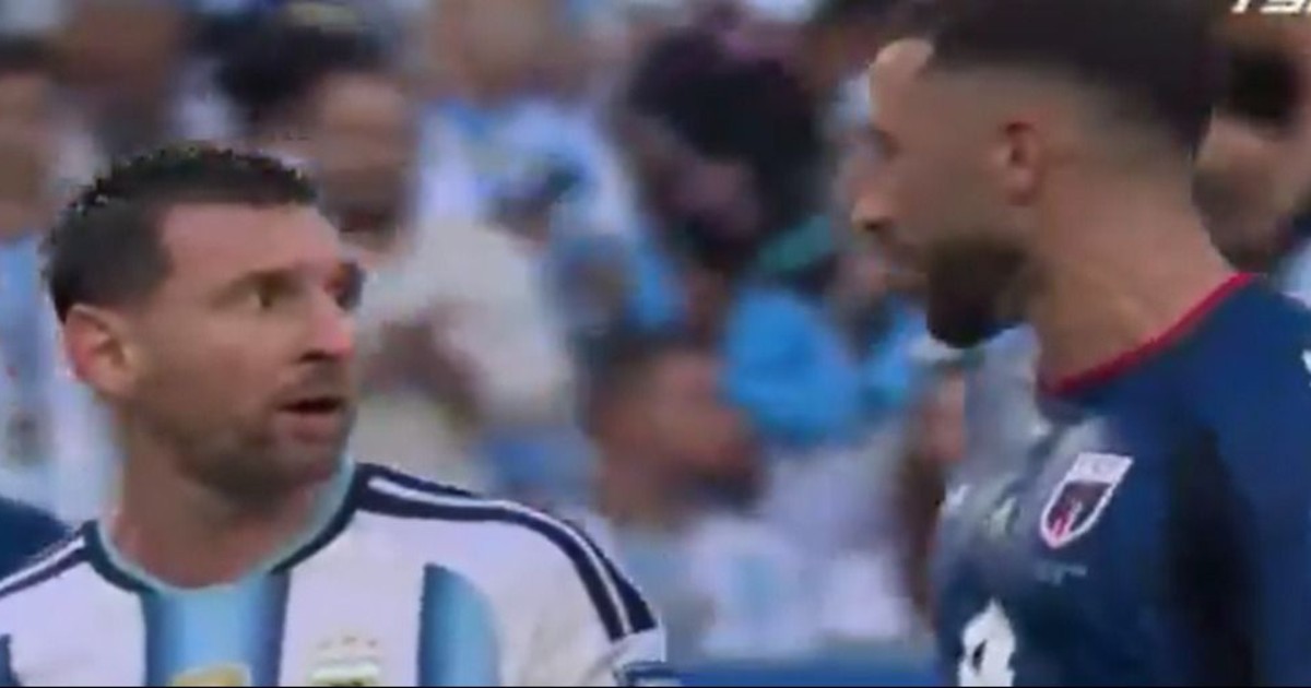 Qué pasó entre Lionel Messi y el futbolista Pico Lopes en el entretiempo