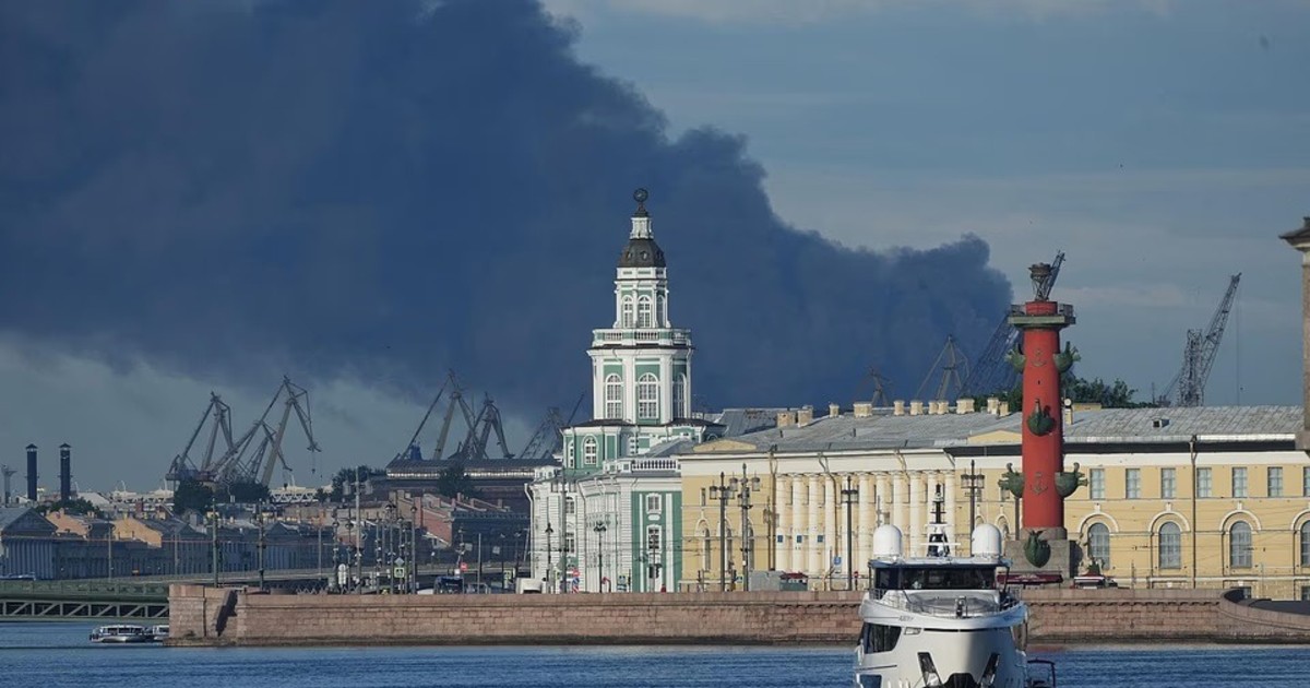 Drones ucranianos golpean el corazón energético de Rusia en una ofensiva masiva