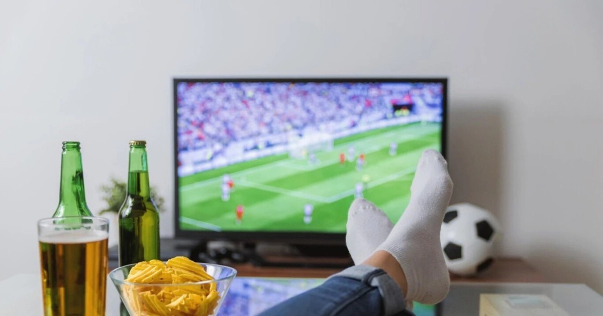 Los antisociales del fútbol: los 3 signos que prefieren ver el Mundial en absoluta soledad