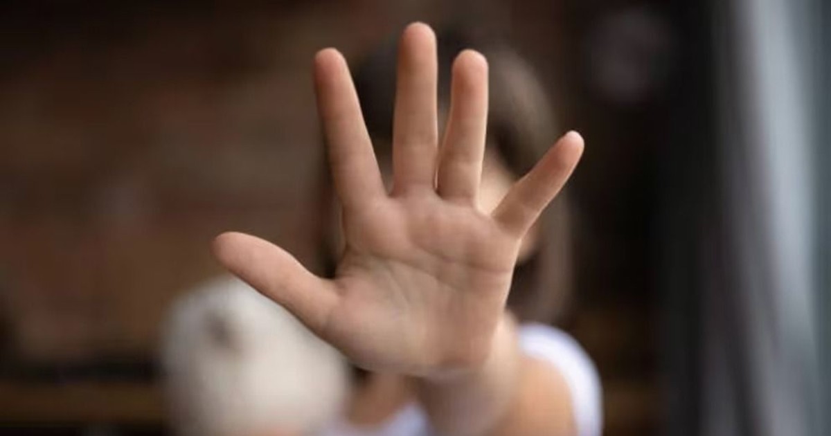 Cumplía prisión domiciliaria por la pandemia y abusaba de su hija: lo sentenciaron a 15 años