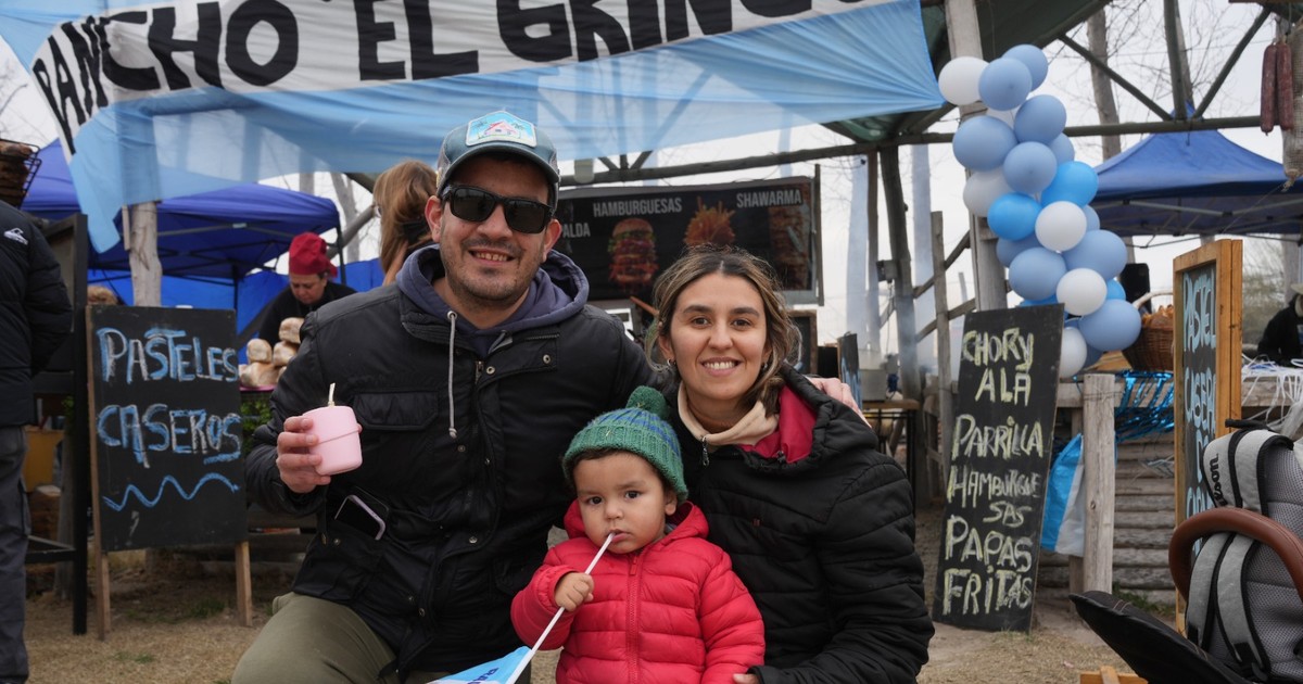 Mucha gente y todos degustando, si estuviste en la primera jornada del Carneo Español, buscate