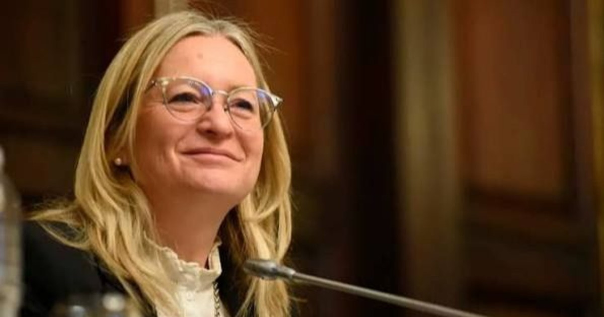 Francia declaró "persona no grata" a la vicegobernadora de Mendoza por un mensaje sobre su selección