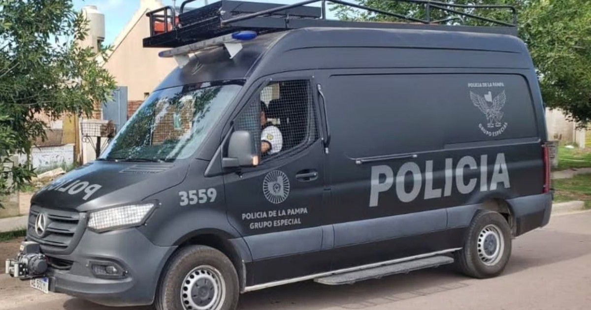 Un hombre encontró una granada mientras ordenaba la habitación de su hijo
