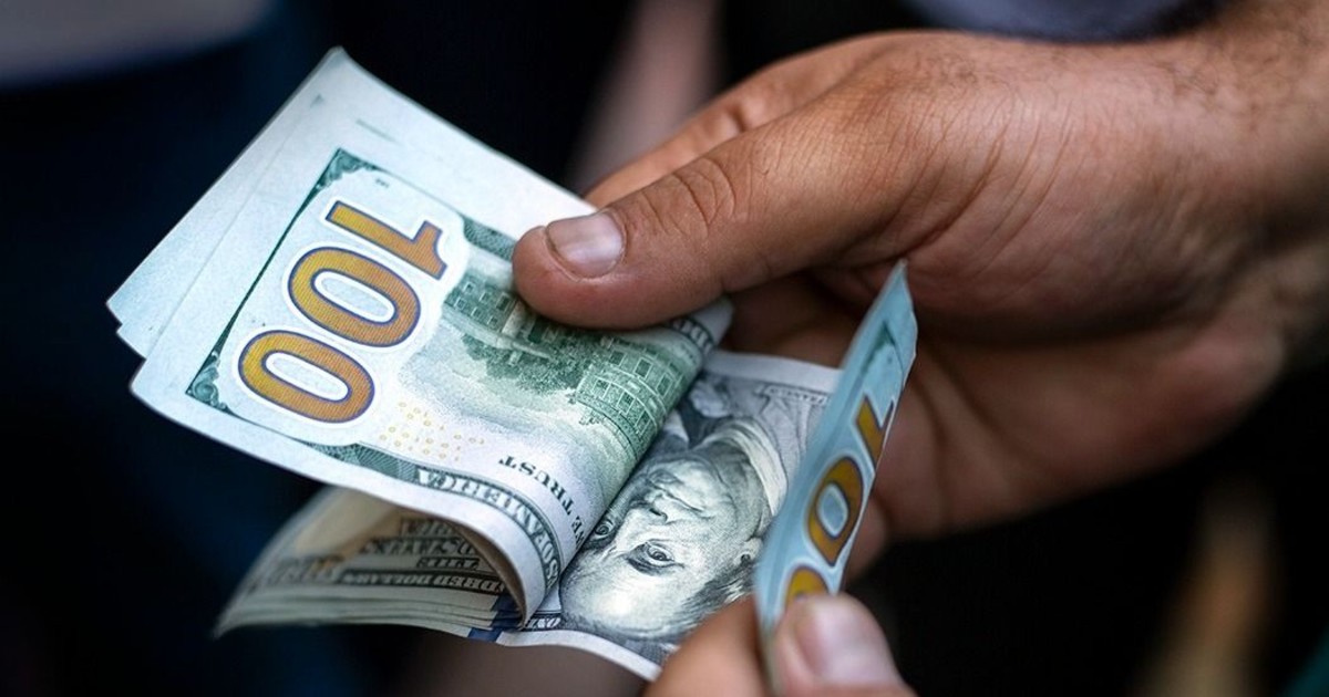 El dólar bajó y ya está más barato que a fines de junio