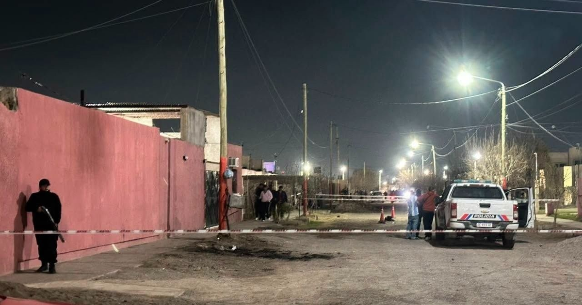 Balearon a un joven en la cabeza en el Barrio Los Toneles y permanece internado en estado crítico