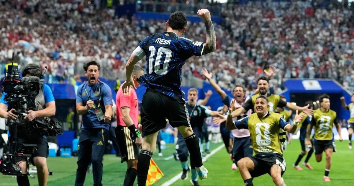 Messi feliz, el Topo Gigio de Enzo y las mejores fotos de la agónica clasificación