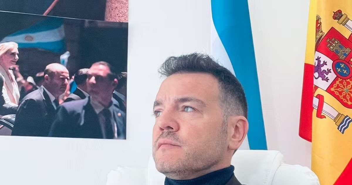 Milei echó al funcionario que se enfrentó al embajador en España por quitarle su oficina
