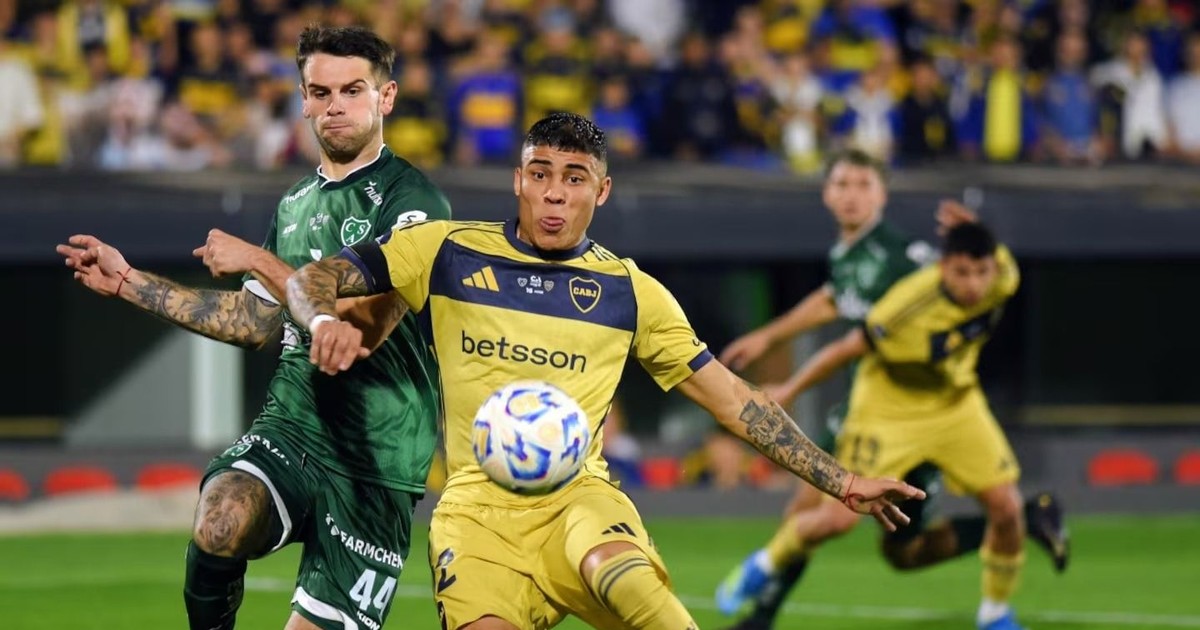 En el regreso de Arrabarruena, Boca venció 2 a 0 a Sarmiento y avanza en la Copa Argentina