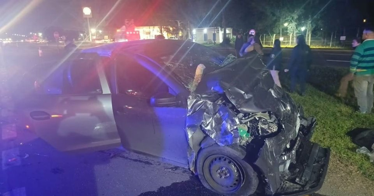 Una niña murió tras un choque entre un auto y una camioneta