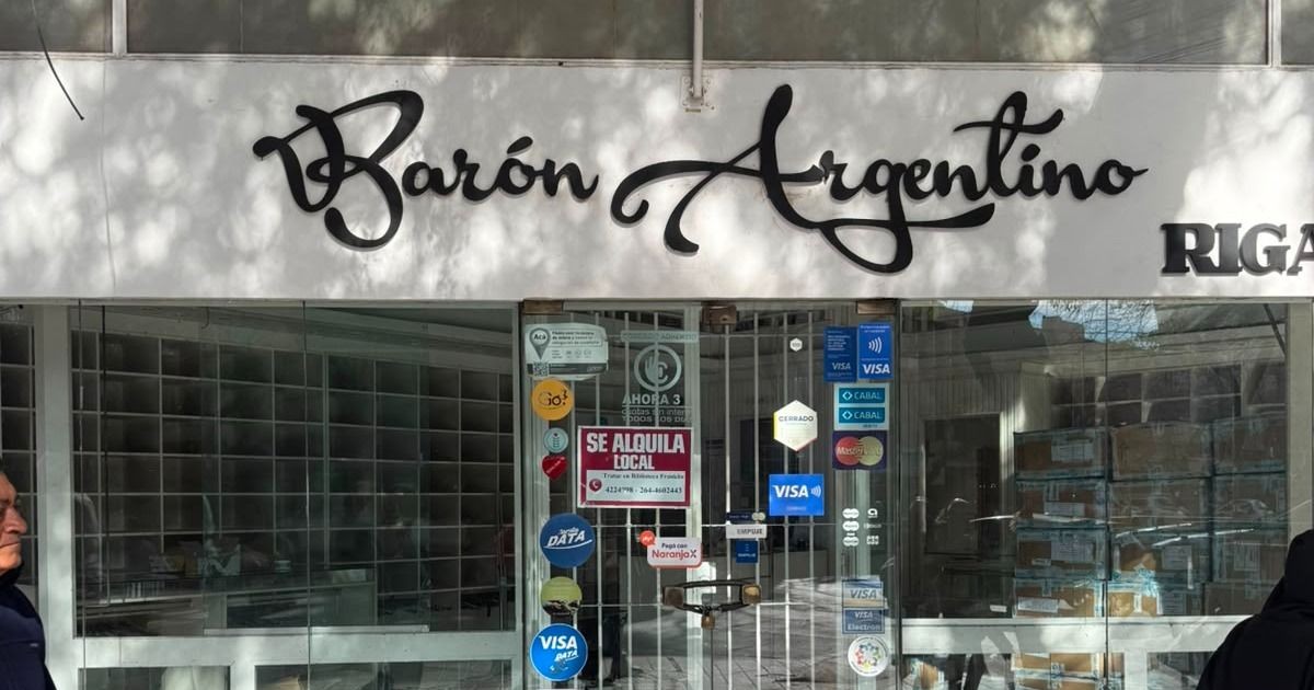 Cerró una histórica tienda de ropa para hombres tras más de 20 años en el microcentro sanjuanino