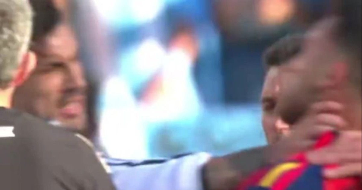 Video: el manotazo de Paredes a un futbolista español y cómo Scaloni frenó la pelea
