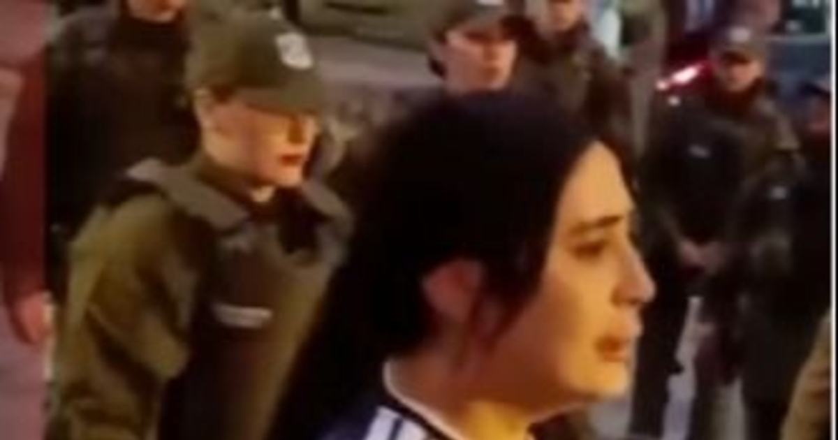 Un video muestra el momento en que Carabineros intervino ante hinchas argentinos en Chile