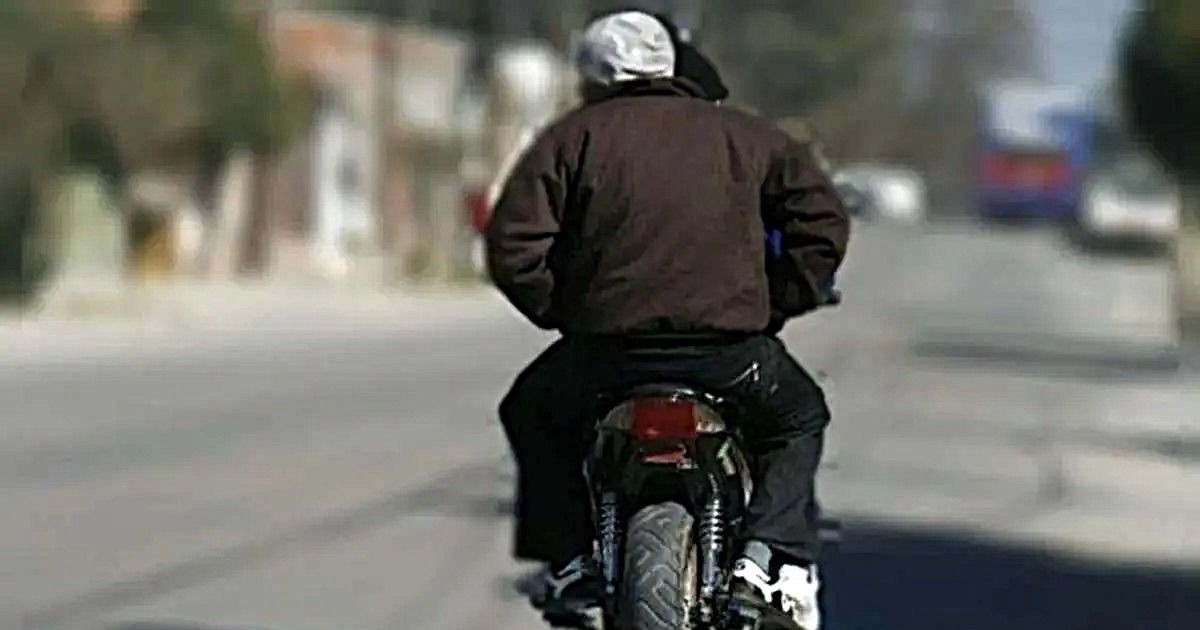 Acuchillaron a un joven en un pulmón para robarle su moto en Chimbas