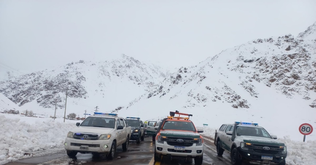 Temporal en alta montaña: ya son 630 los camiones varados en Mendoza