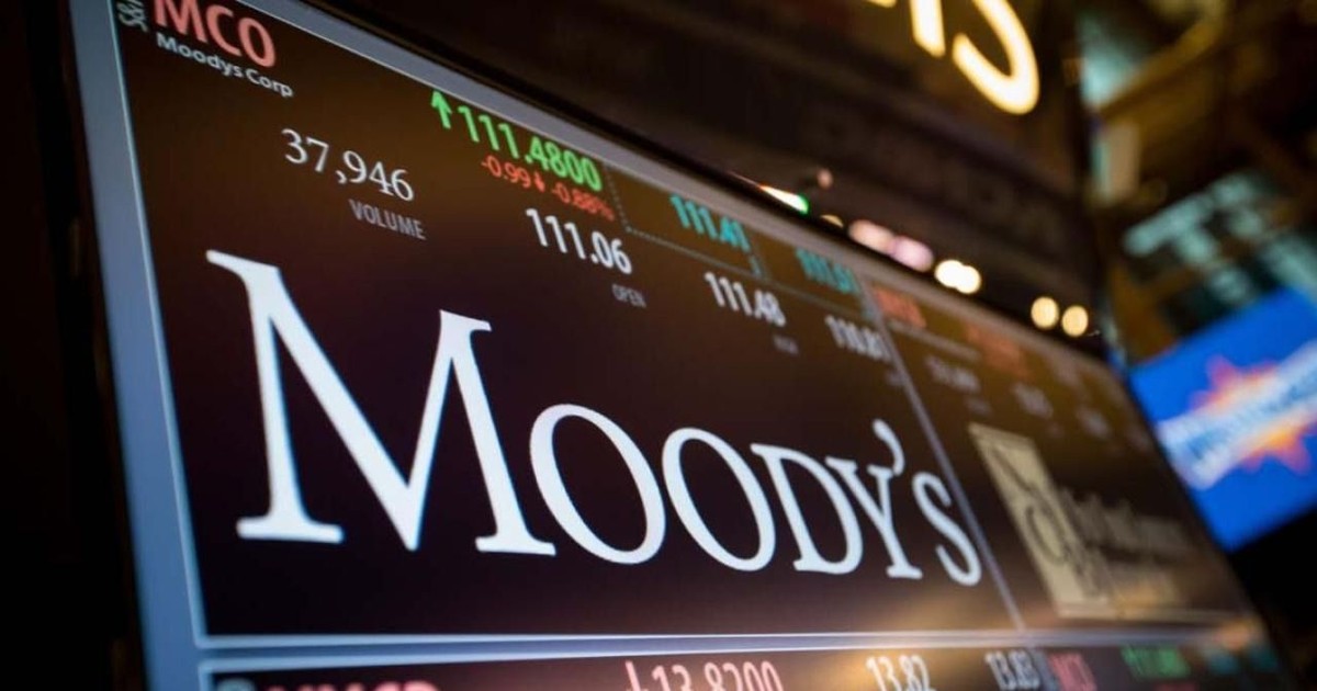 La agencia Moodys mejoró la calificación de la Argentina
