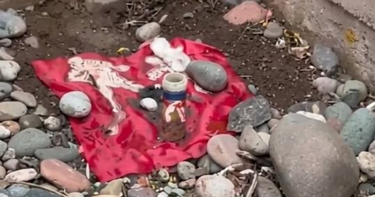 Encontraron un misterioso altar en El Pinar y muchos hablan de un ritual de brujería