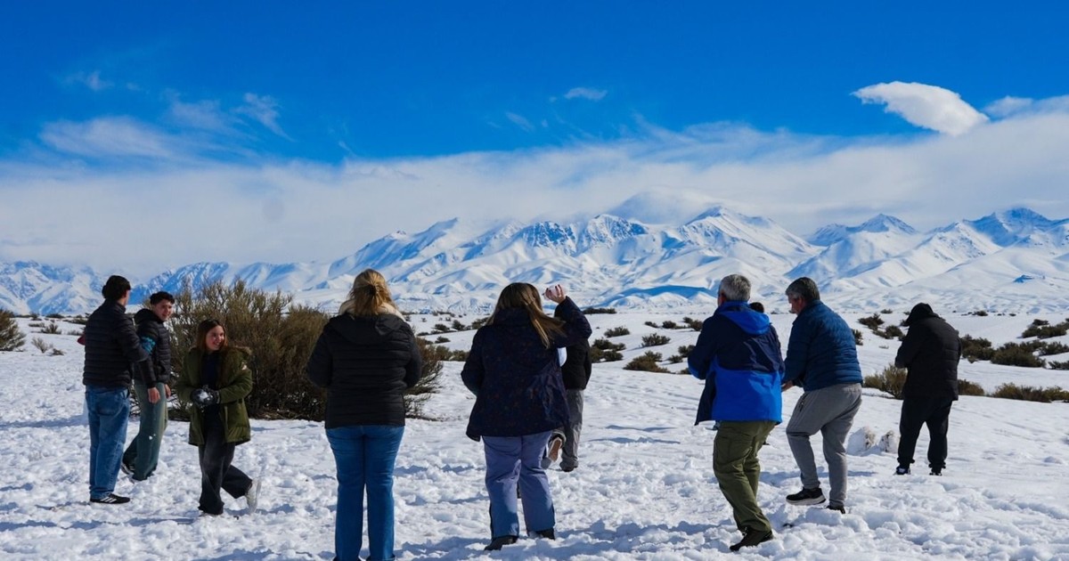 Confirman que las nevadas y el arribo de visitantes desde Buenos Aires incrementaron el turismo en los departamentos cordilleranos de San Juan