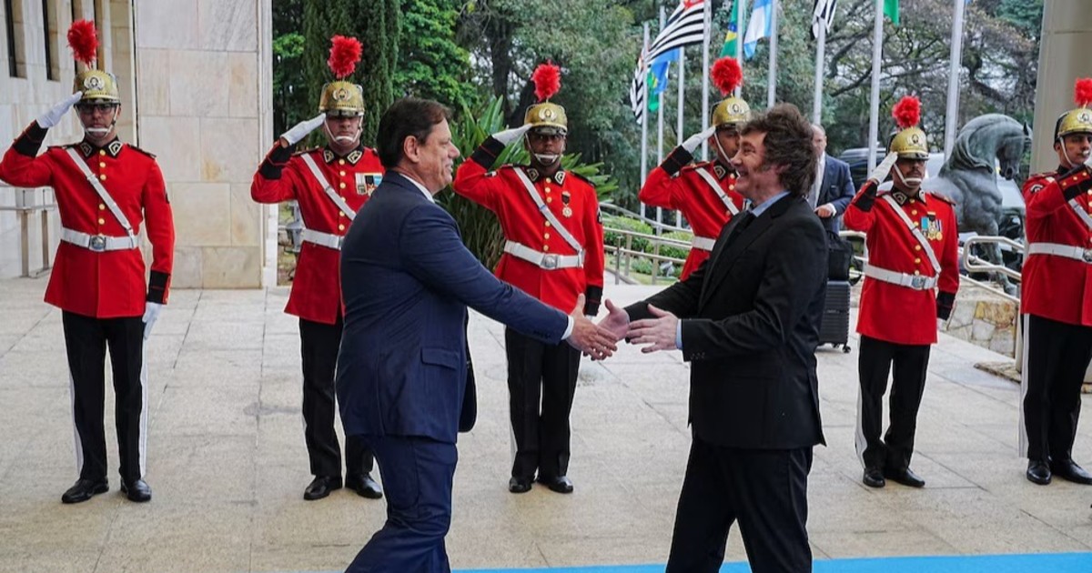 Javier Milei visita Brasil: fue recibido por el gobernador de San Pablo con una alfombra de derecha